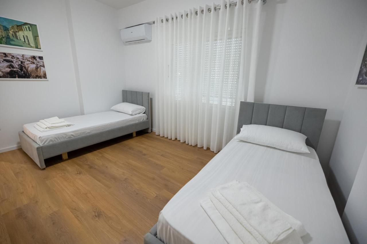 Victoria Lungomare Apartment วญอเรอ ภายนอก รูปภาพ