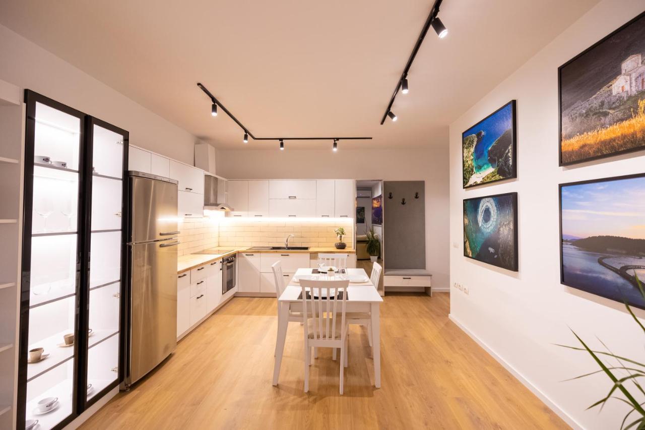 Victoria Lungomare Apartment วญอเรอ ภายนอก รูปภาพ