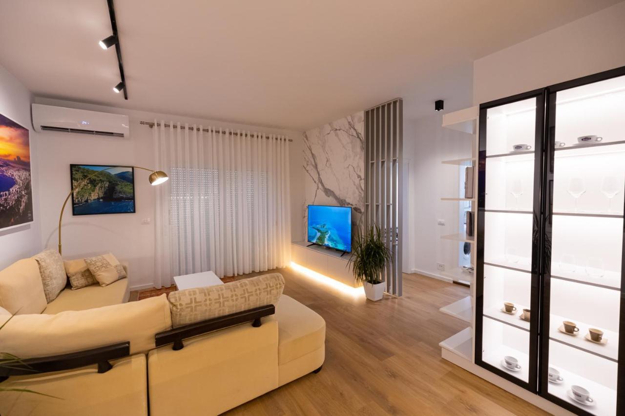Victoria Lungomare Apartment วญอเรอ ภายนอก รูปภาพ