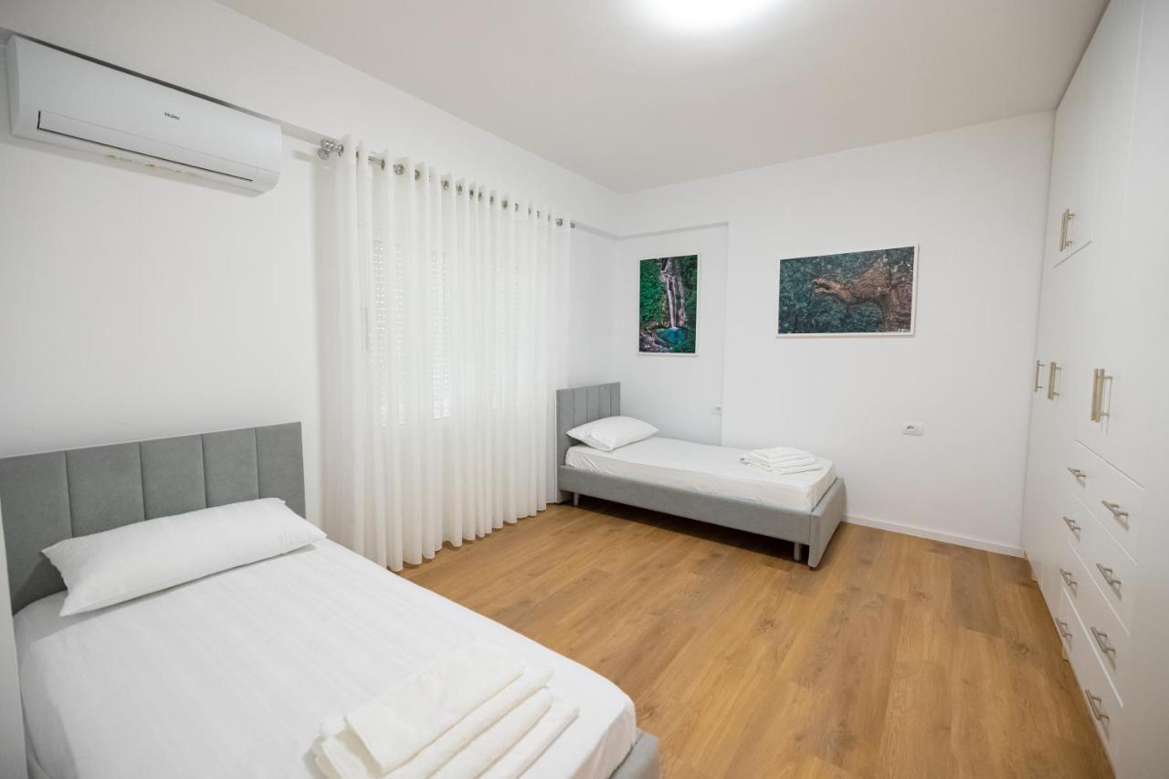 Victoria Lungomare Apartment วญอเรอ ภายนอก รูปภาพ