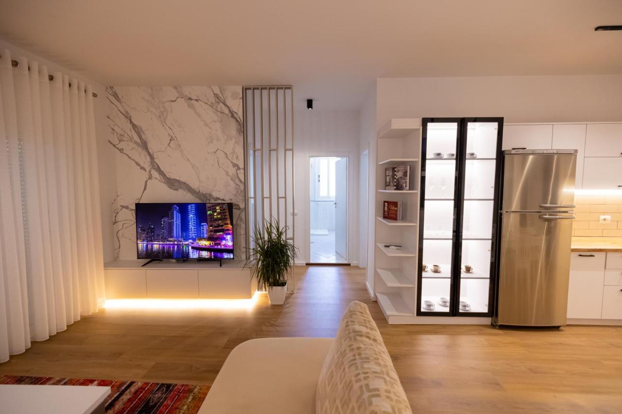 Victoria Lungomare Apartment วญอเรอ ภายนอก รูปภาพ