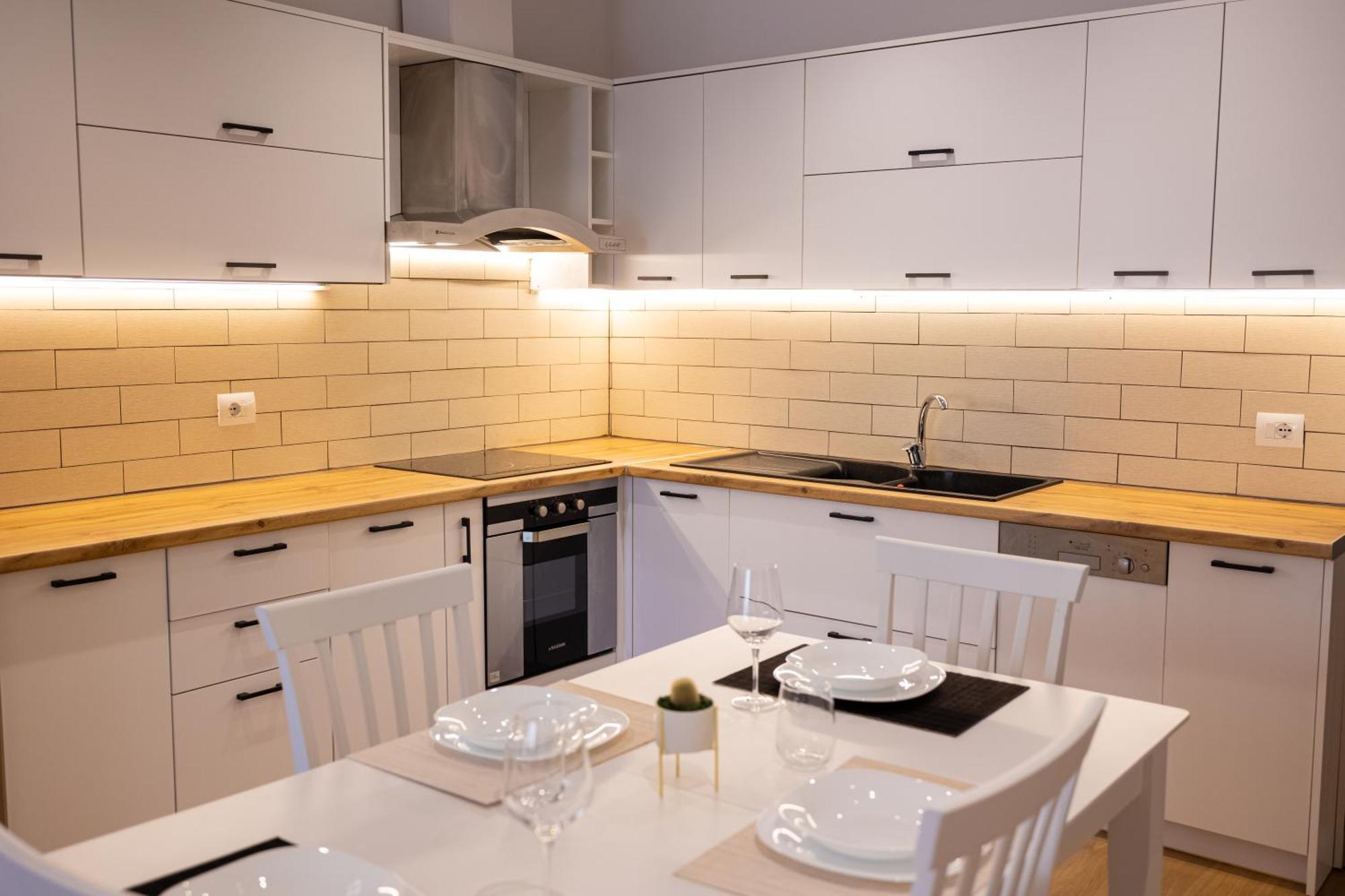 Victoria Lungomare Apartment วญอเรอ ภายนอก รูปภาพ